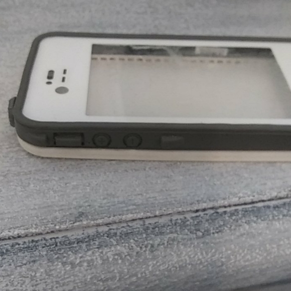 Used Lifeproof Case - Picture 3 of 6